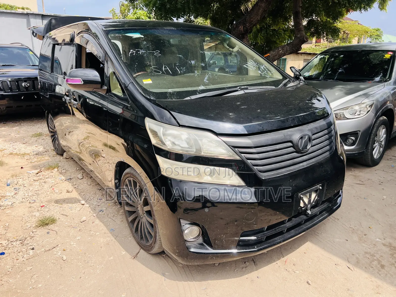 Toyota Vellfire 2011 Black