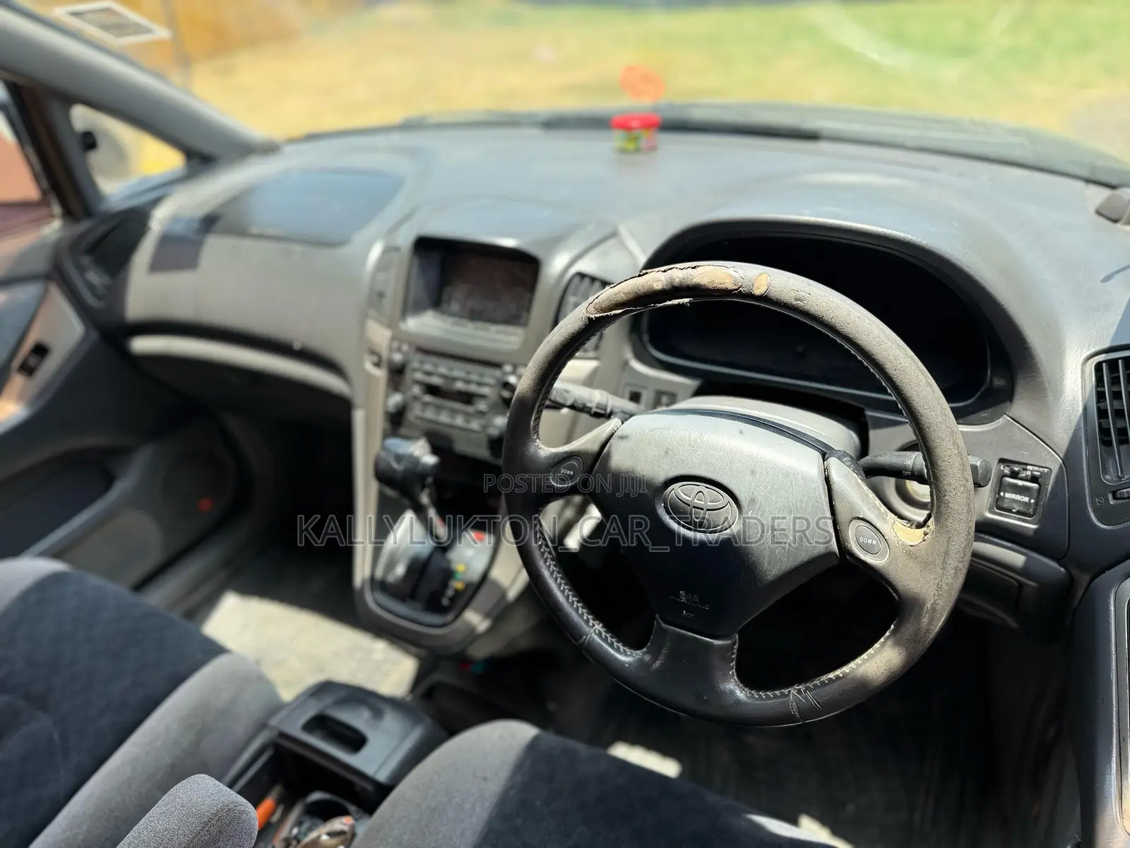 Toyota Harrier 2000 Black