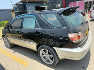 Toyota Harrier 2000 Black