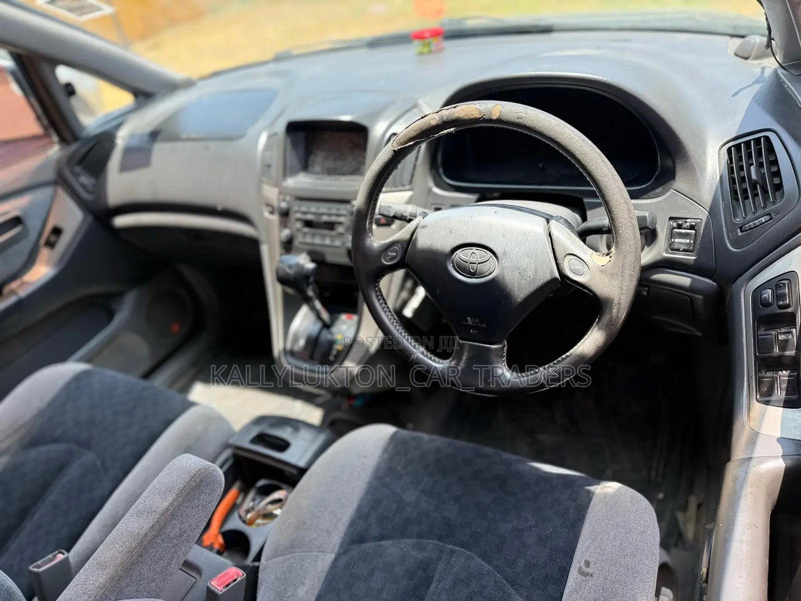 Toyota Harrier 2000 Black
