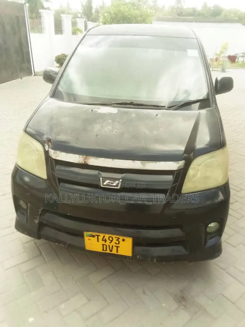 Toyota Noah 2008 Black