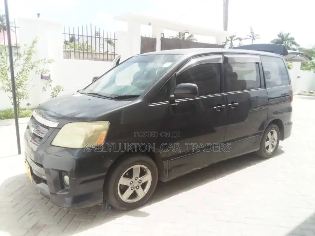 Toyota Noah 2008 Black