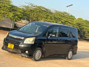 Toyota Noah 2008 Black