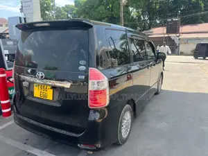 Toyota Noah 2008 Black