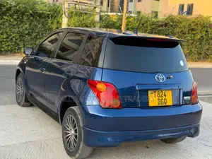 Toyota IST 2005 Blue