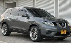 Nissan X-Trail 2015 Gray