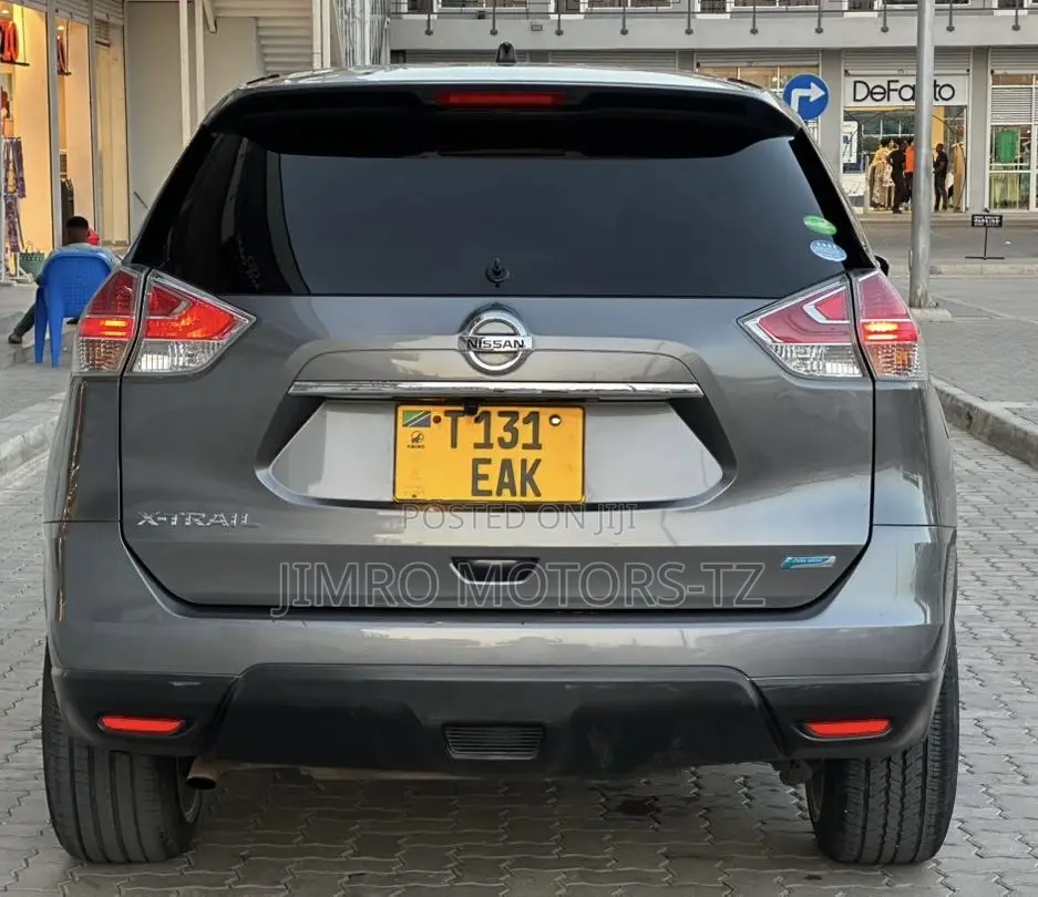 Nissan X-Trail 2015 Gray