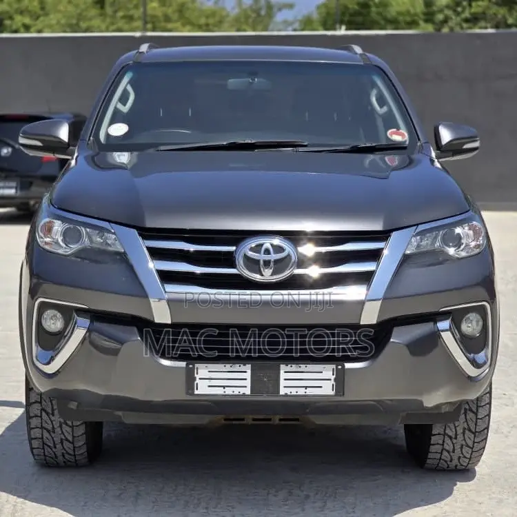 Toyota Fortuner 2016 Gray