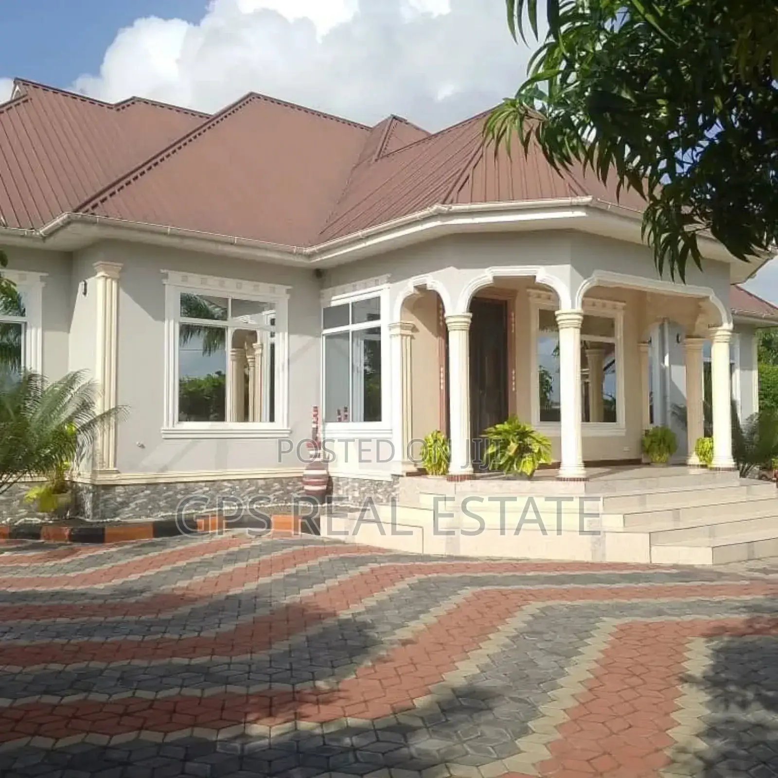 5bdrm House in Chanika Buyuni, Ilala for sale