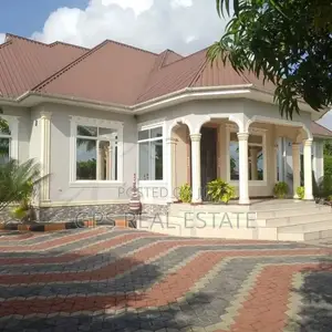 5bdrm House in Chanika Buyuni, Ilala for sale