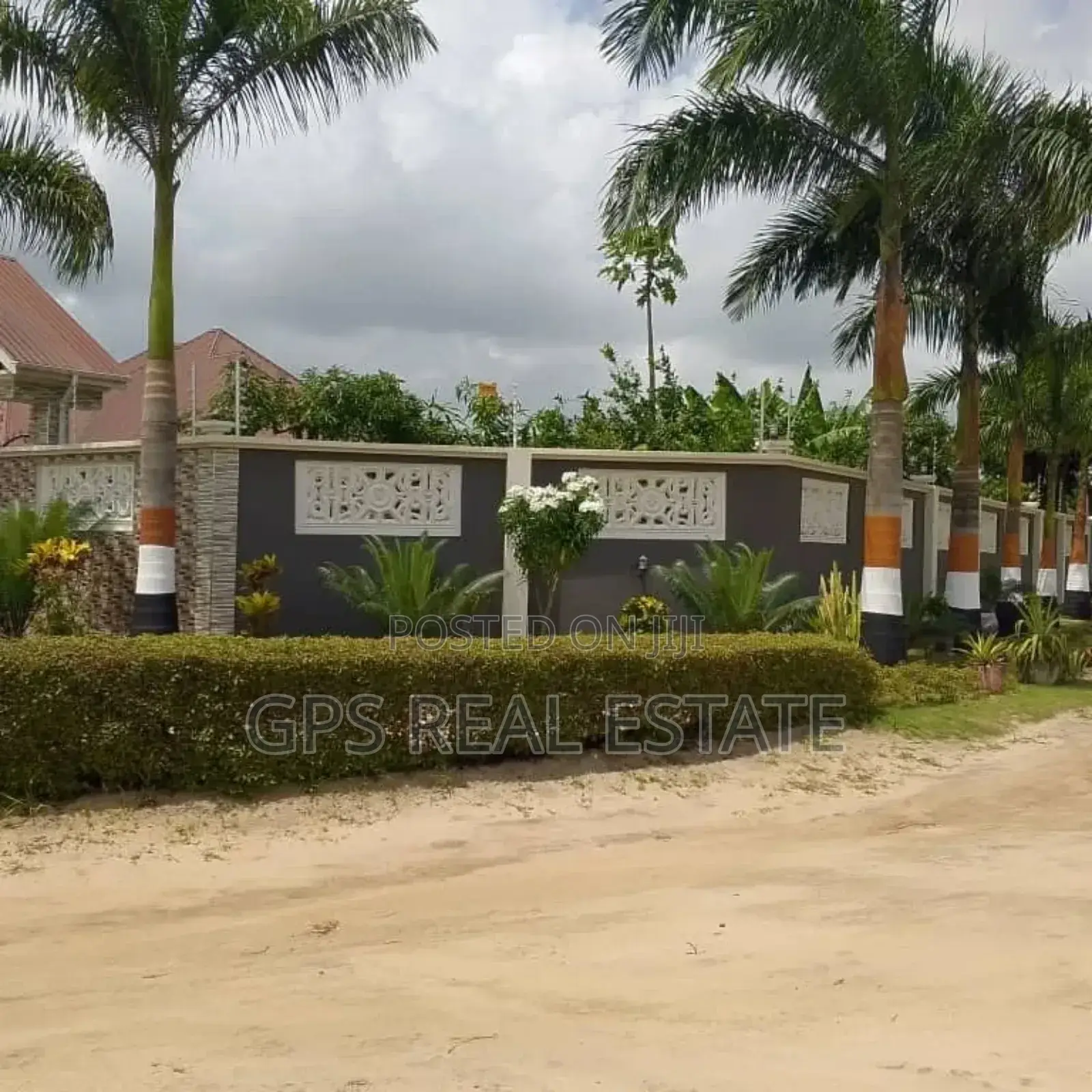 5bdrm House in Chanika Buyuni, Ilala for sale