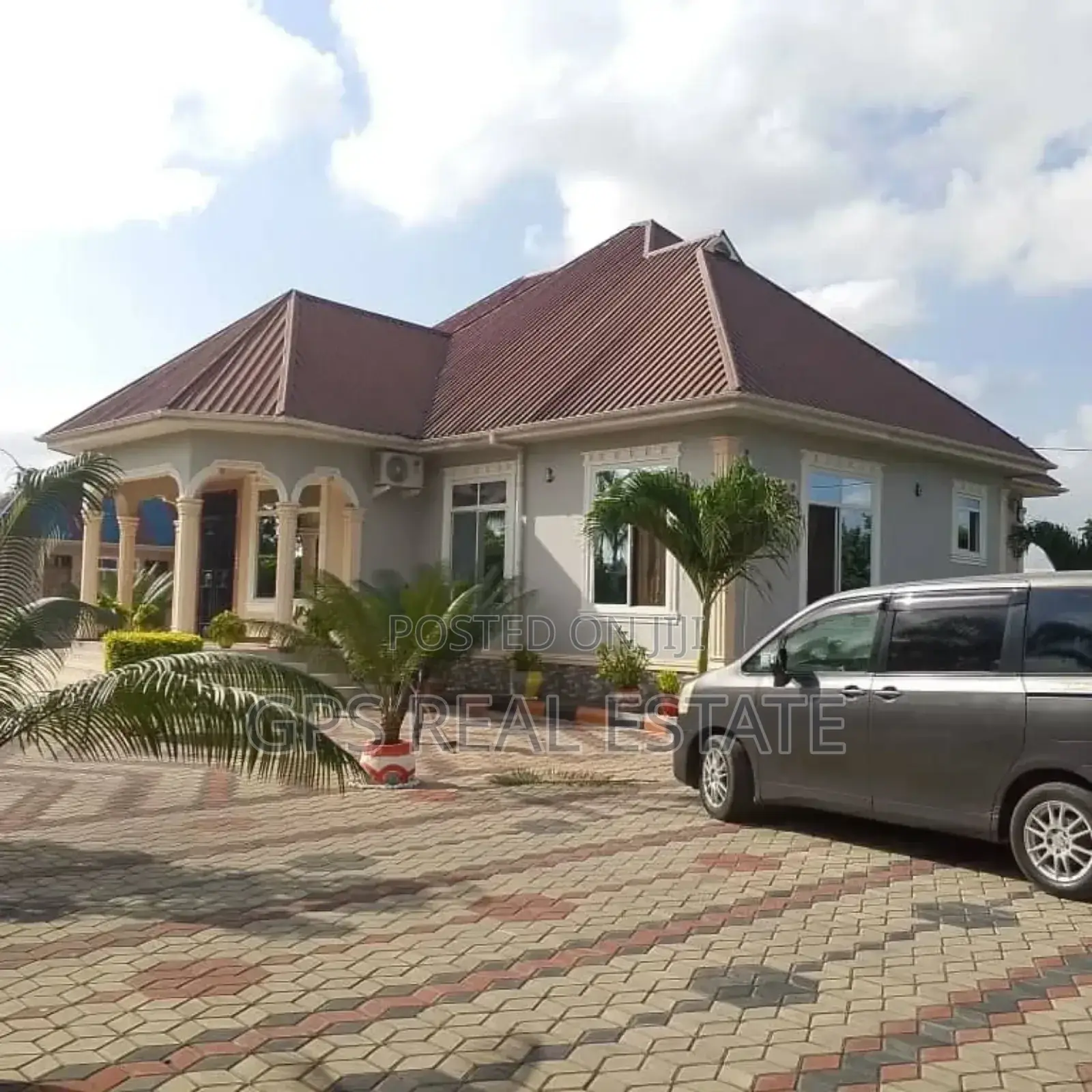 5bdrm House in Chanika Buyuni, Ilala for sale