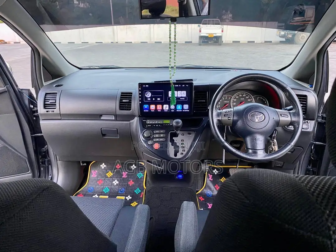 Toyota Wish 2004 Gray