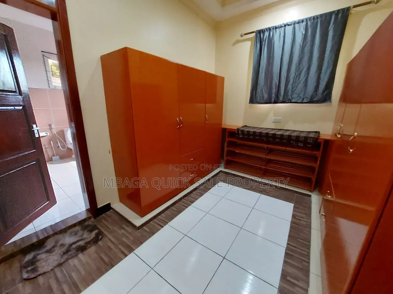 5bdrm House in Ununio Beach, Mikocheni for rent