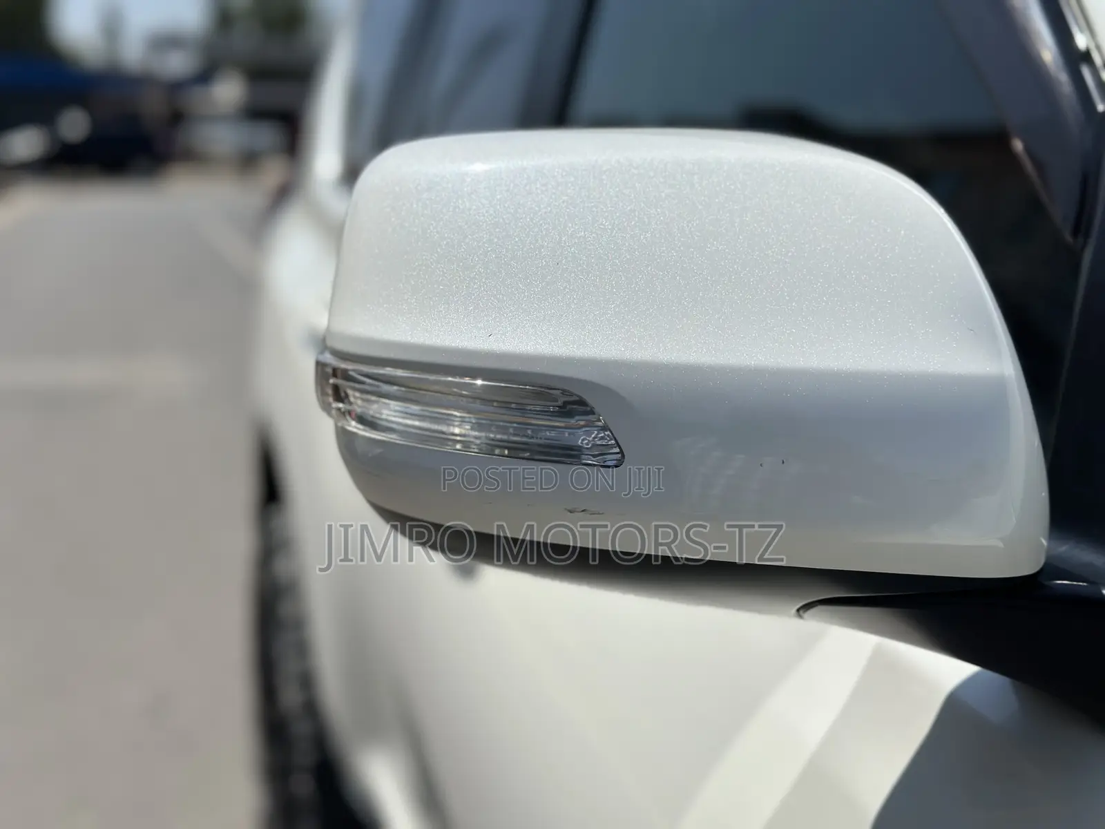 Toyota Land Cruiser Prado 2019 White