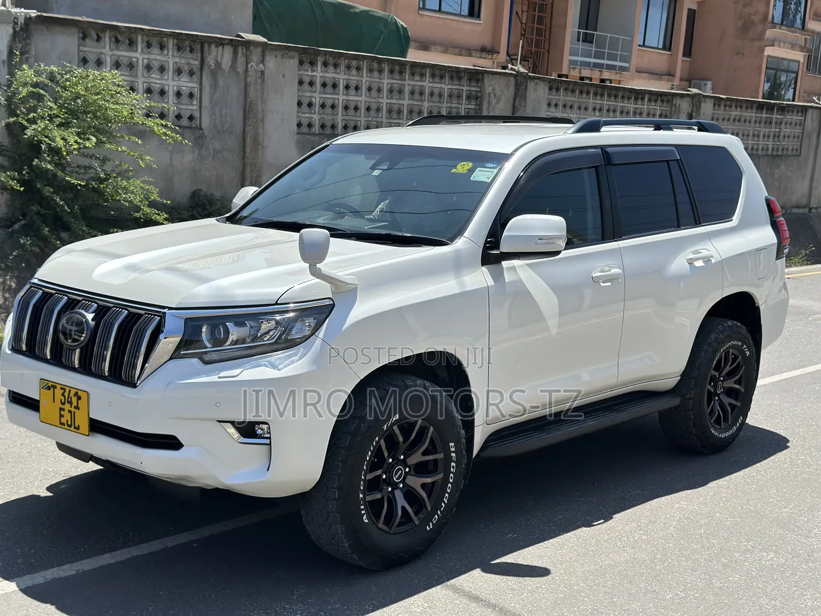 Toyota Land Cruiser Prado 2019 White