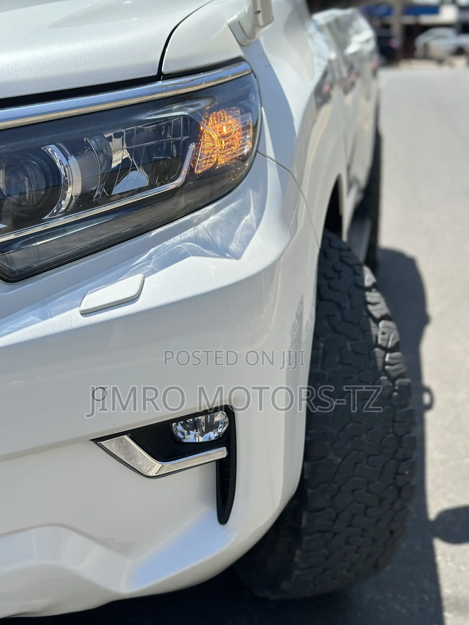 Toyota Land Cruiser Prado 2019 White