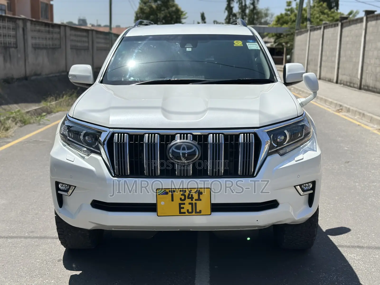 Toyota Land Cruiser Prado 2019 White