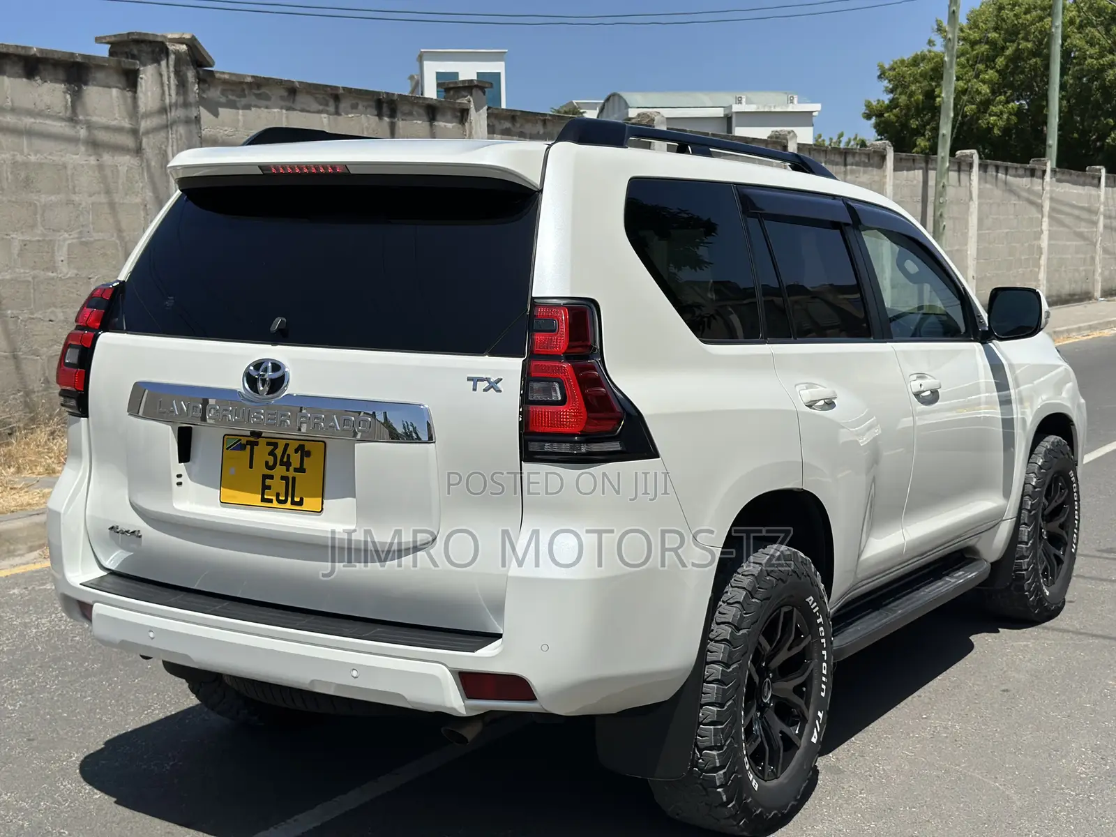 Toyota Land Cruiser Prado 2019 White