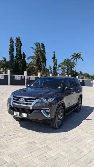 Toyota Fortuner 2016 Gray