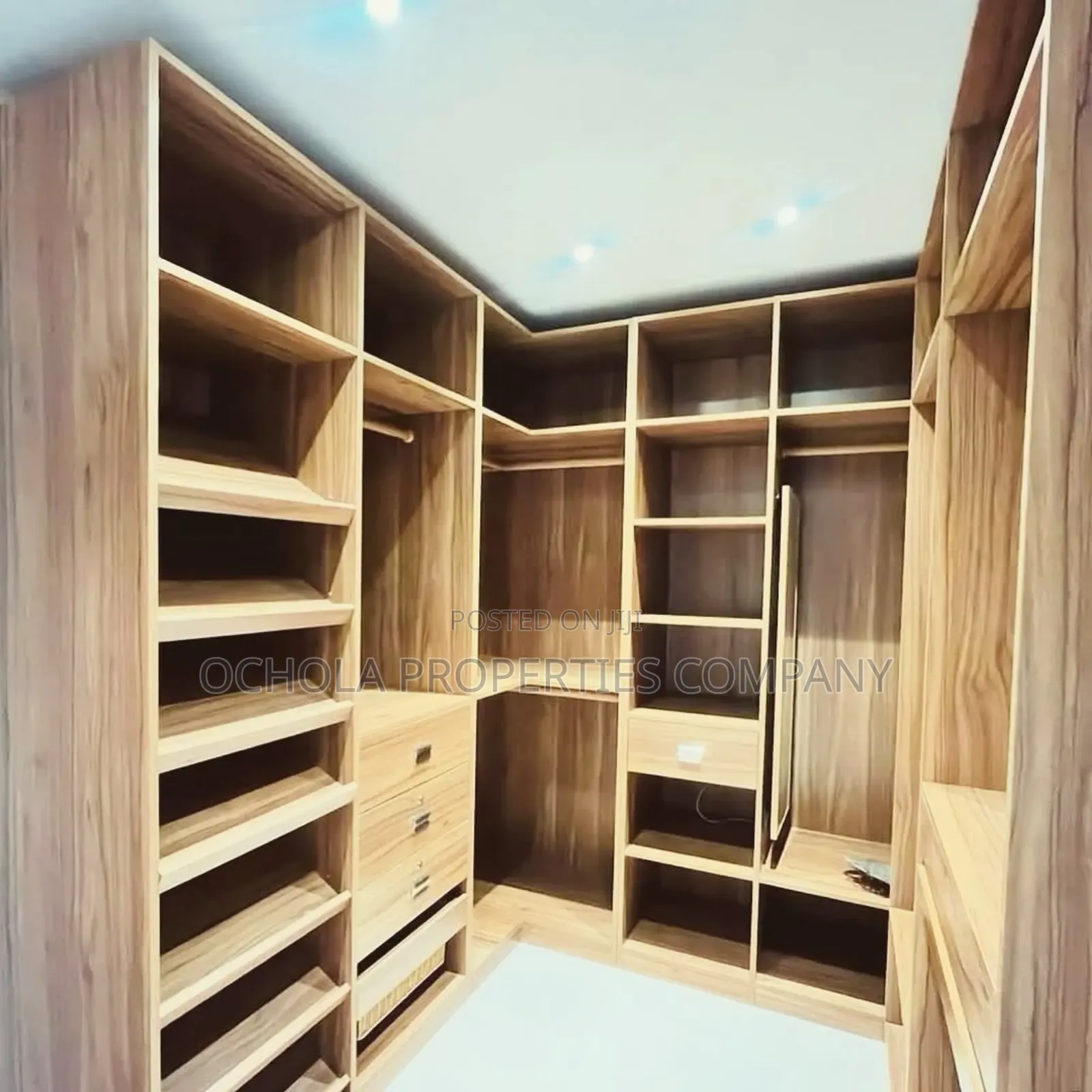 Furnished 4bdrm Apartment in Masaki for sale