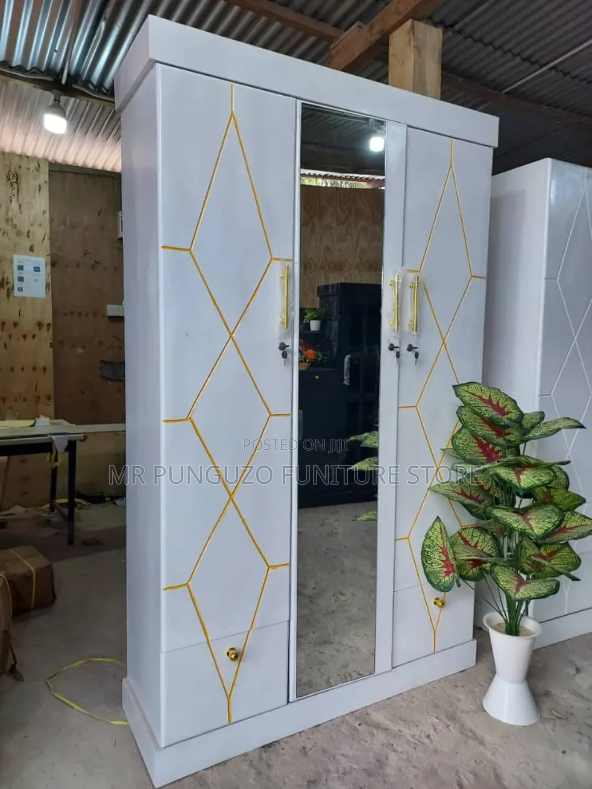 Kabati La Nguo , Clothes Cabinet, Wardrobe