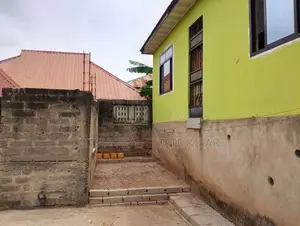 3bdrm House in Goba for sale