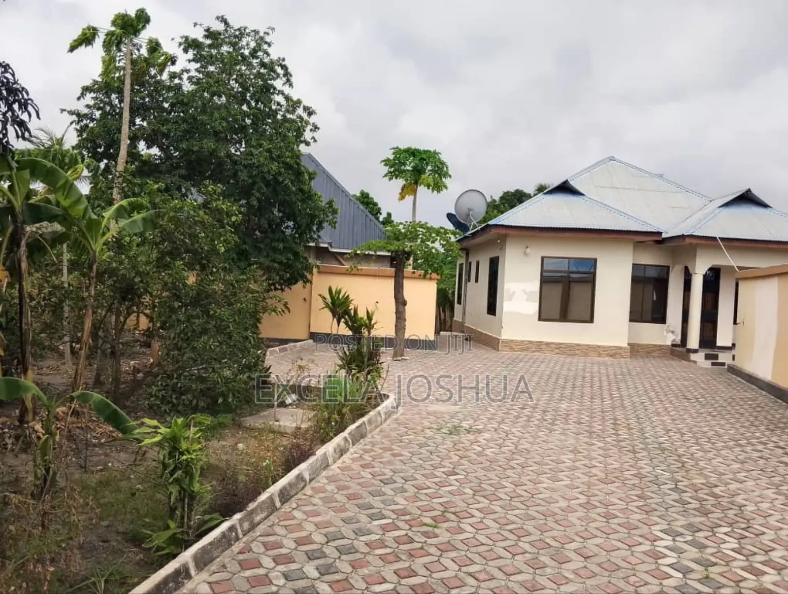 3bdrm House in Excela Joshua, Goba for sale