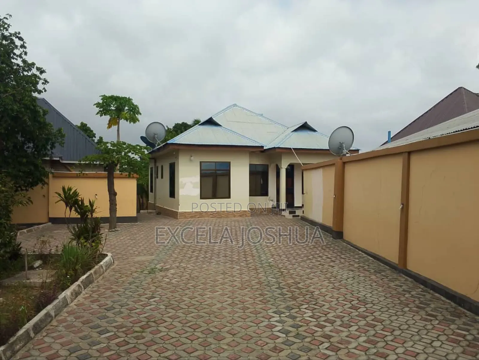 3bdrm House in Excela Joshua, Goba for sale
