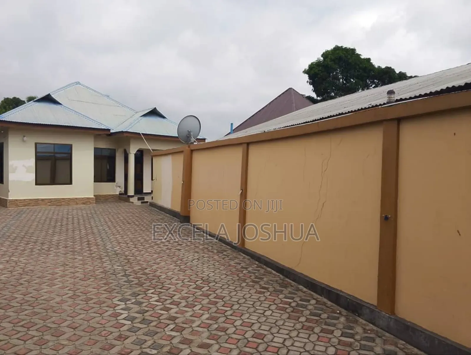 3bdrm House in Excela Joshua, Goba for sale