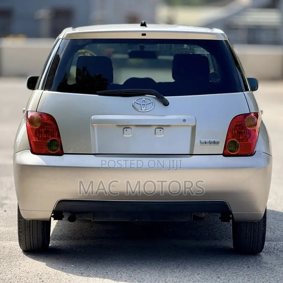 Toyota IST 2004 Beige