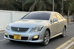 Toyota Crown 2008 Silver
