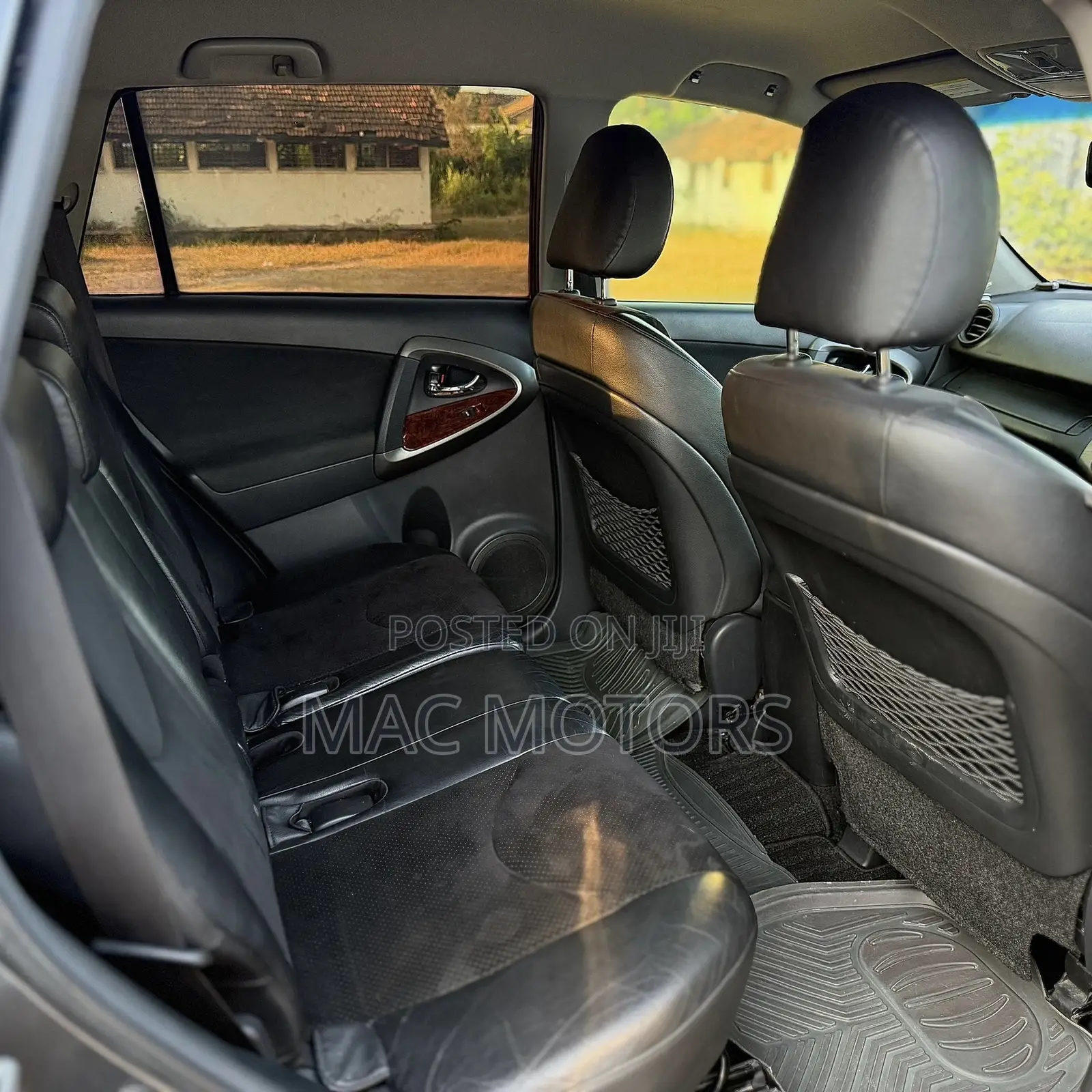 Toyota Vanguard 2010 Gray