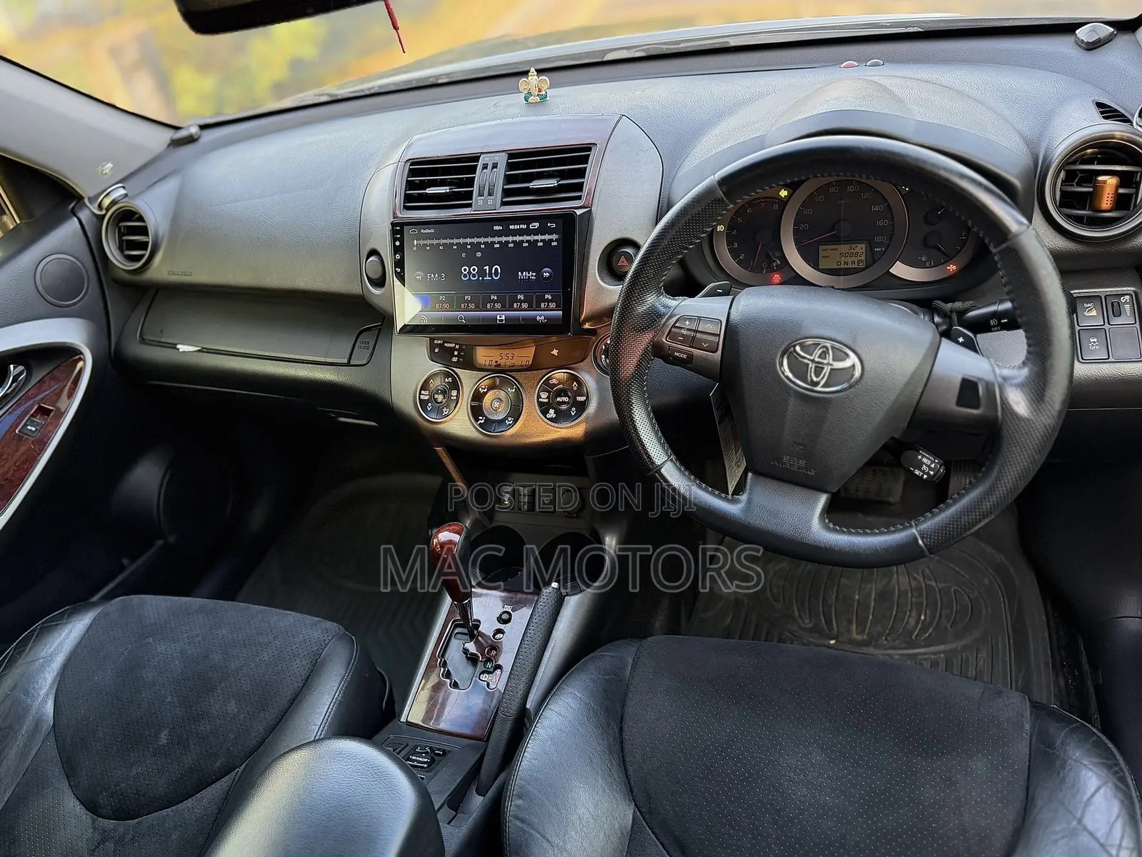Toyota Vanguard 2010 Gray