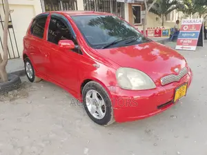 Toyota Vitz 2002 Red