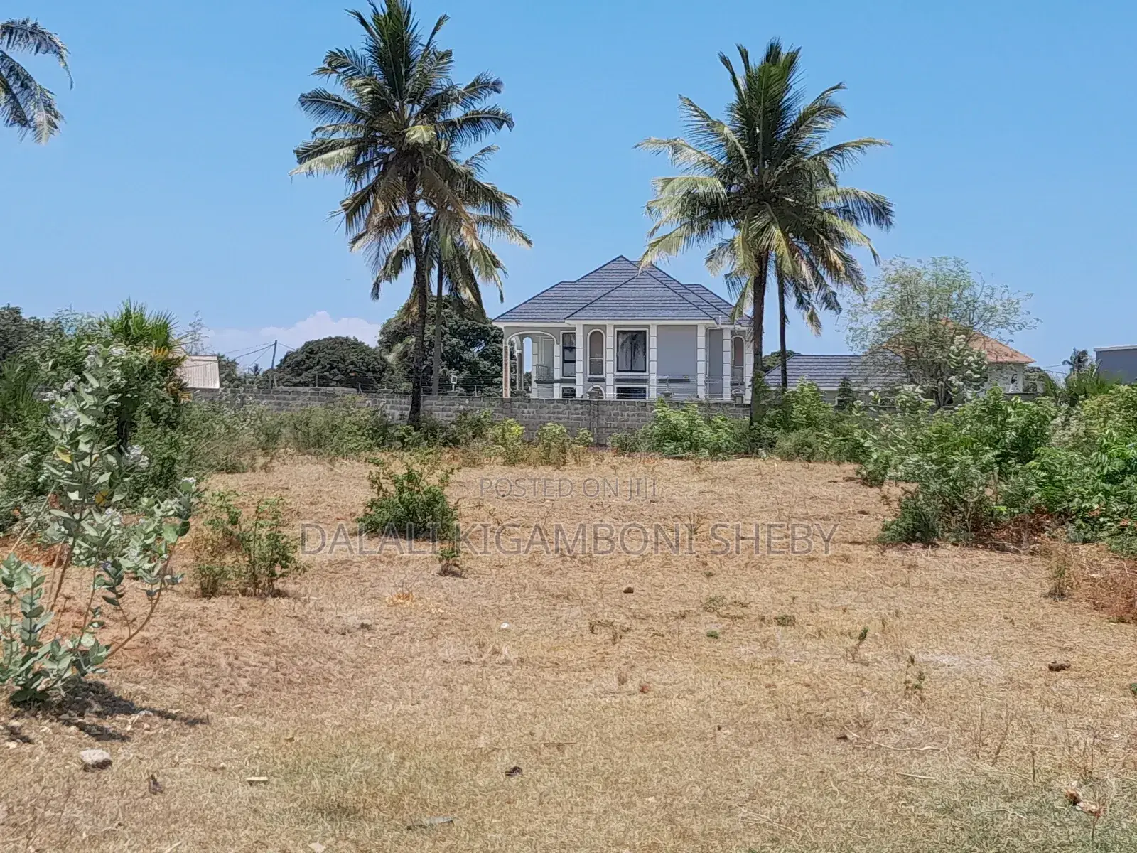 Kiwanja Kinauzwa Kigamboni Geza Ulole