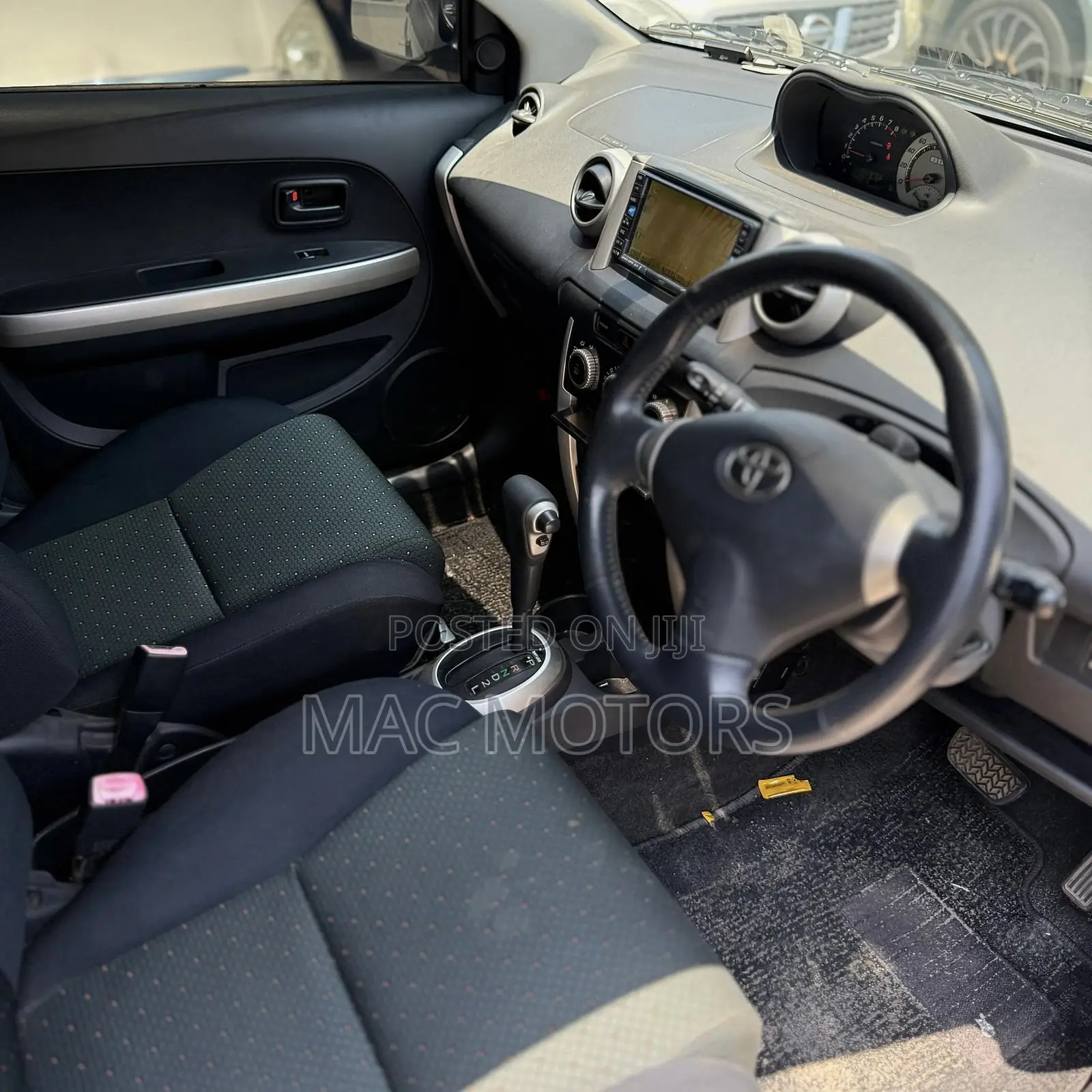 Toyota IST 2006 Black