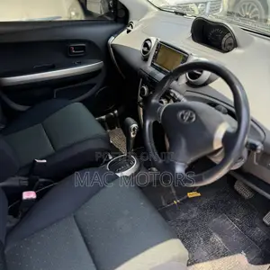 Toyota IST 2006 Black