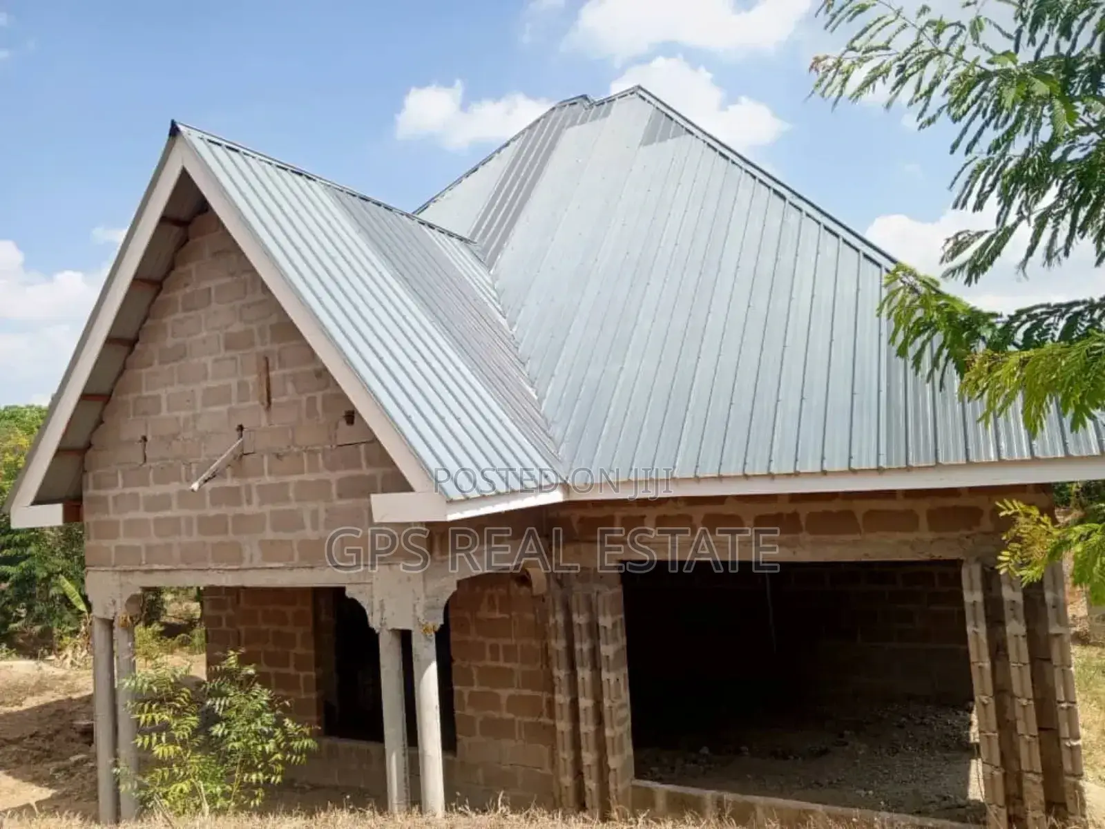 6bdrm House in Kiluvya Madukani, Kinondoni for sale