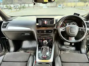 Audi Q5 2.0 TDi Quattro 2009 Gray