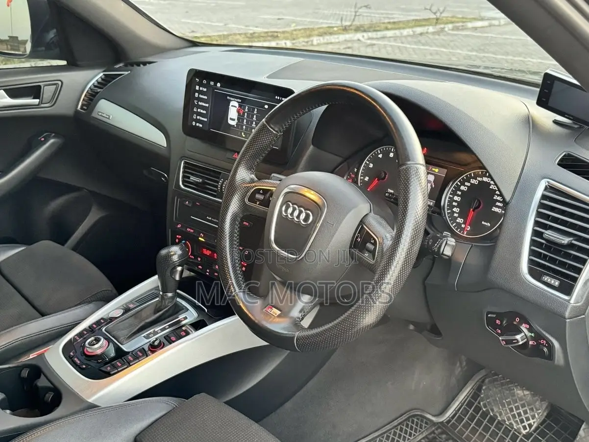 Audi Q5 2.0 TDi Quattro 2009 Gray