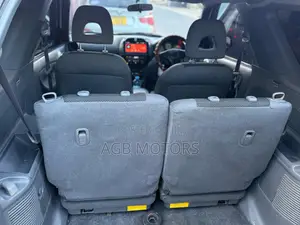 Toyota RAV4 Automatic 2003 White