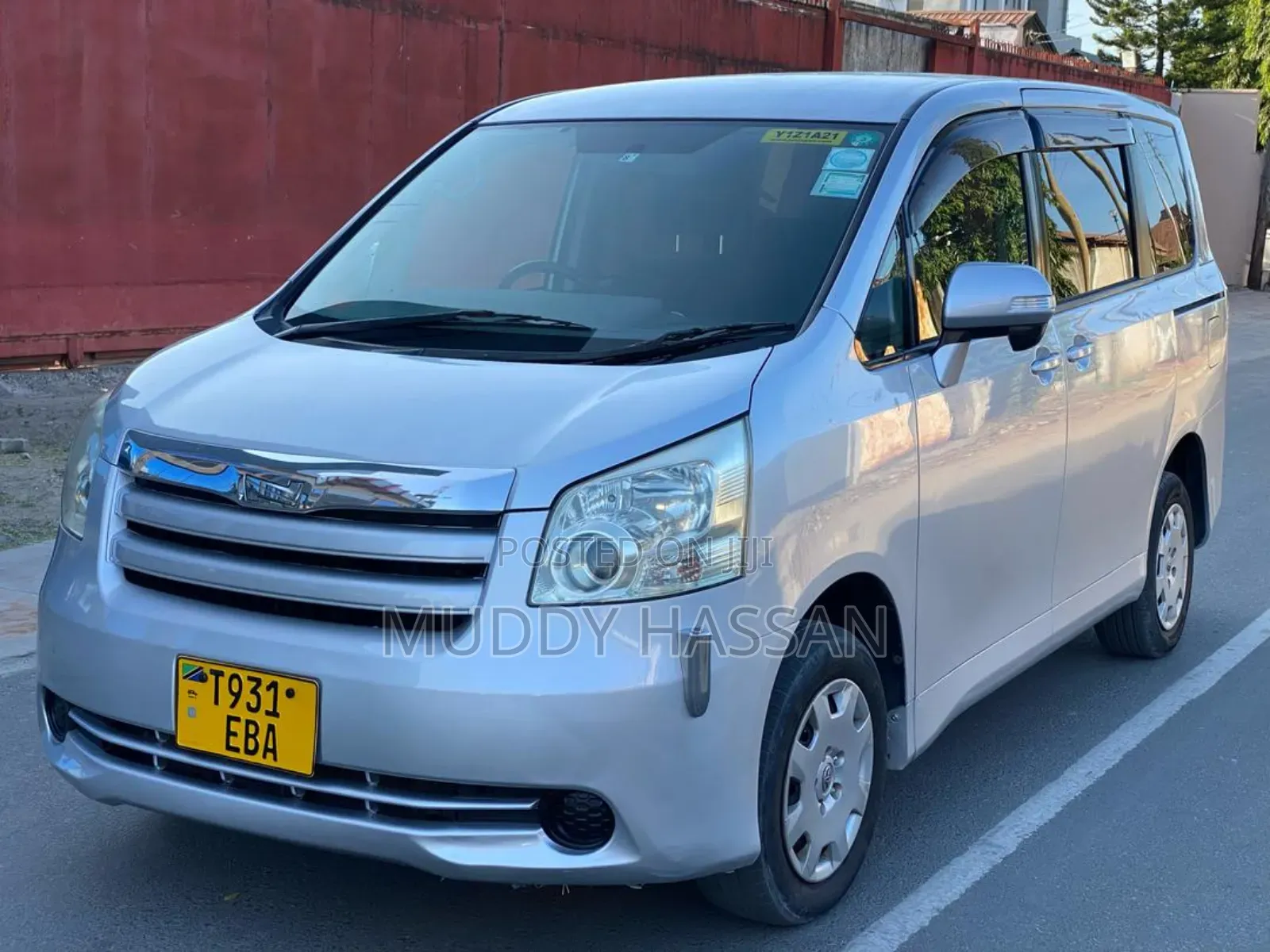 Toyota Noah 2008 Silver