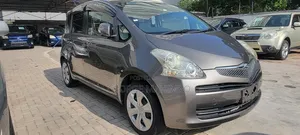 Toyota Ractis 2010 Beige