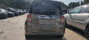 Toyota Ractis 2010 Beige