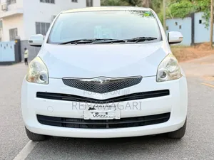 Toyota Ractis 2009 White