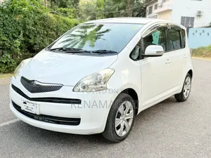 Toyota Ractis 2009 White