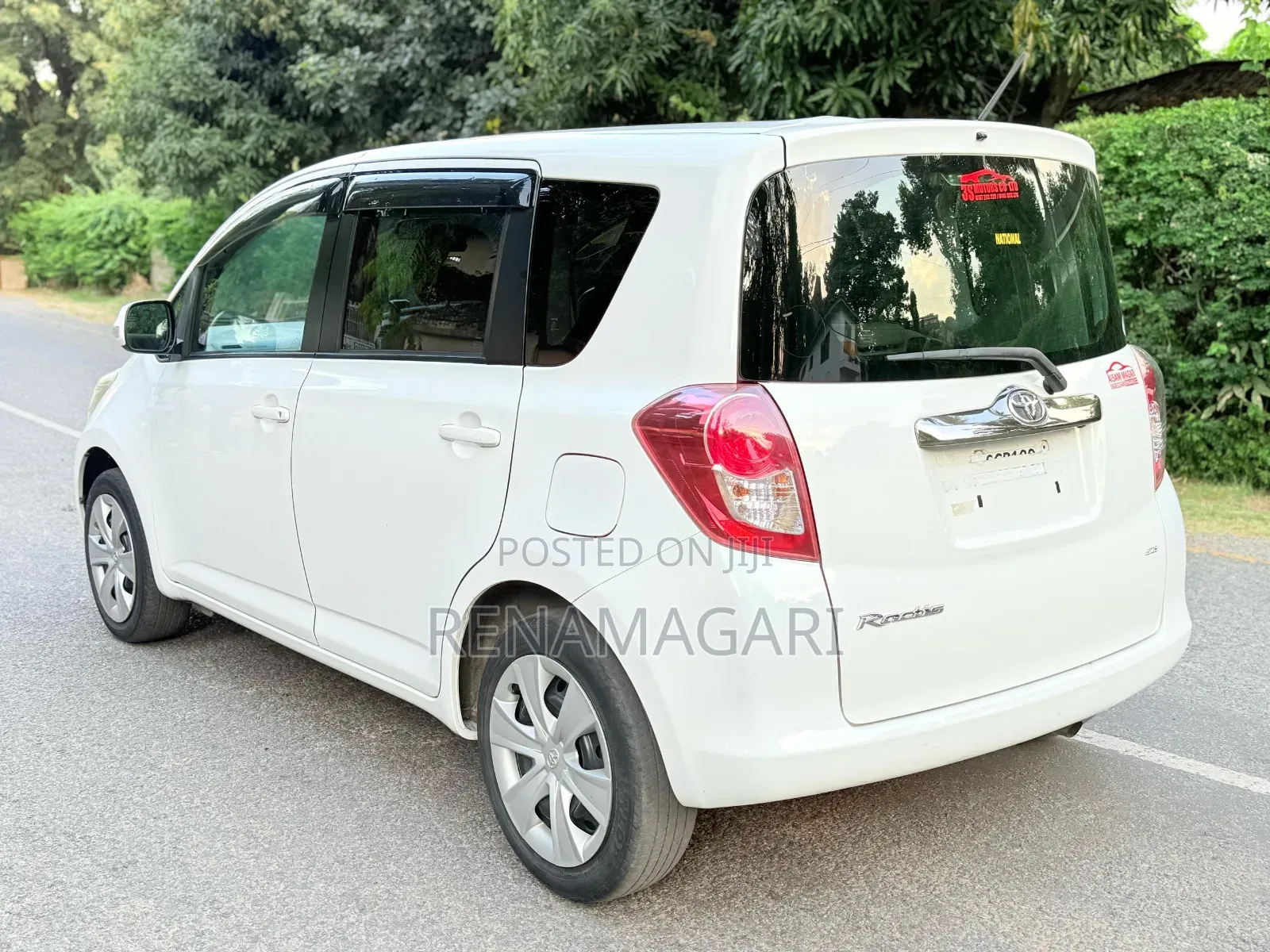 Toyota Ractis 2009 White