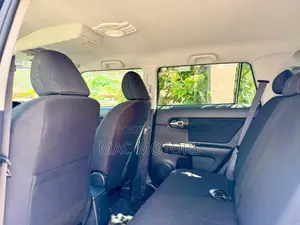Toyota Corolla Rumion Hatchback 1.5 FWD 2009 Black