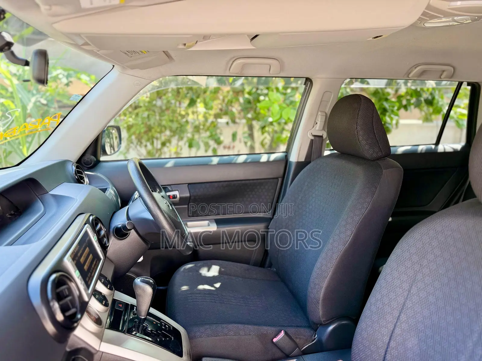 Toyota Corolla Rumion Hatchback 1.5 FWD 2009 Black